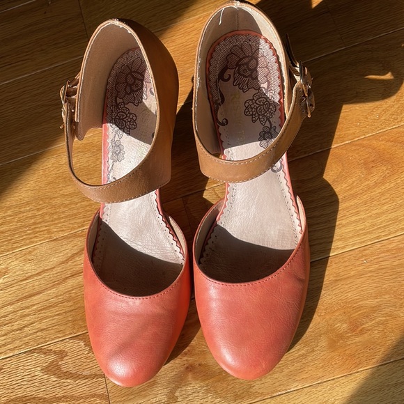 Mary Jane Orange and Brown Heels - Picture 2 of 7